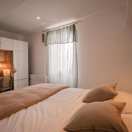 Appartement Coup De Coeur Centre Village Et Plage Climatise 3 Etoiles Terra Cigala Bandol Exteriör bild